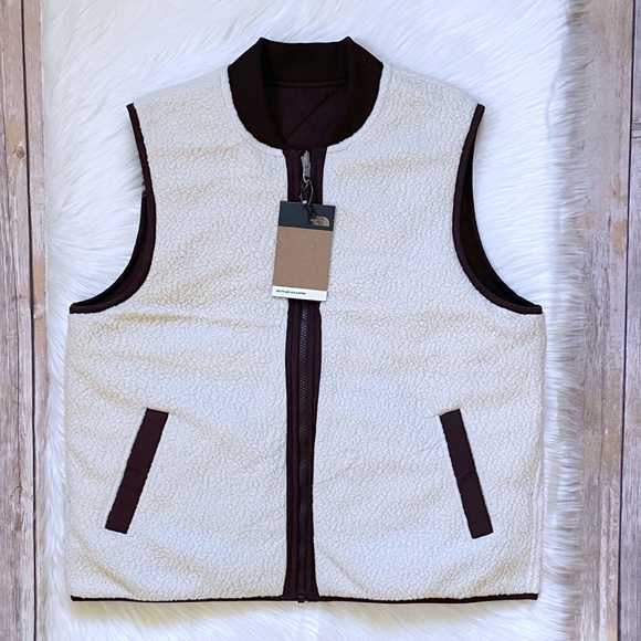 The North Face Women’s Cuchillo Reversible Root Brown Burgundy Vest - Picture 5 of 9